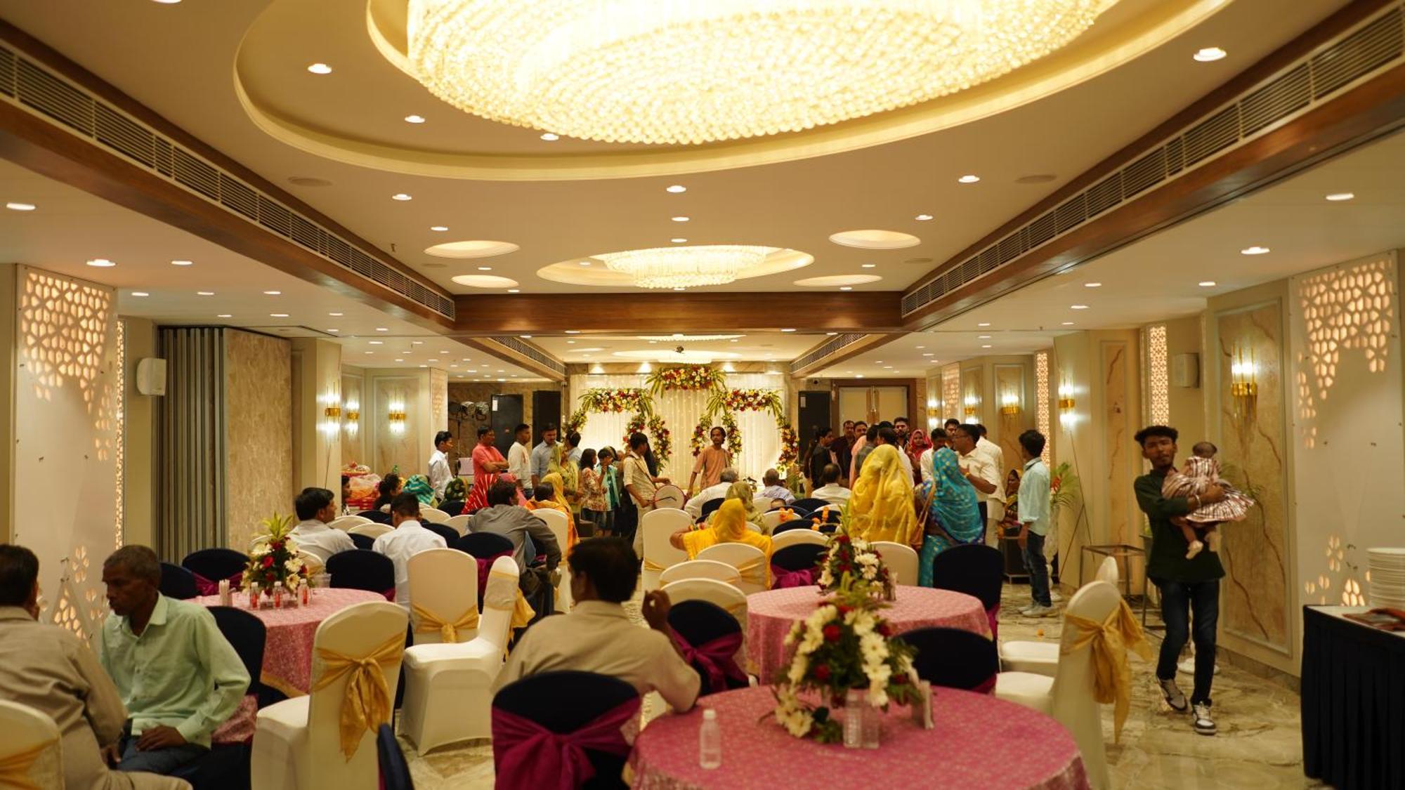 Hotel Silver Pearl Alīgarh 外观 照片