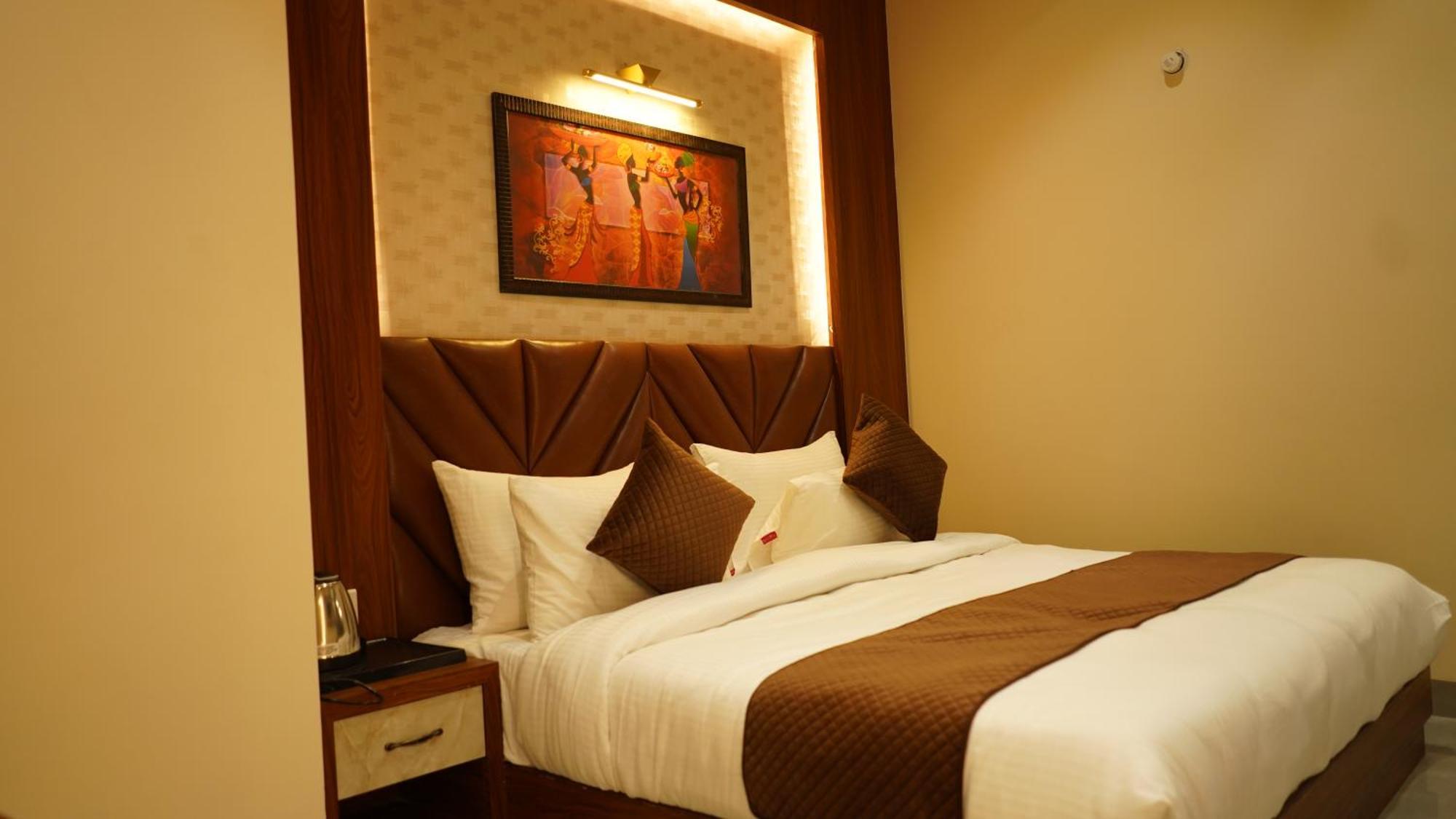 Hotel Silver Pearl Alīgarh 外观 照片